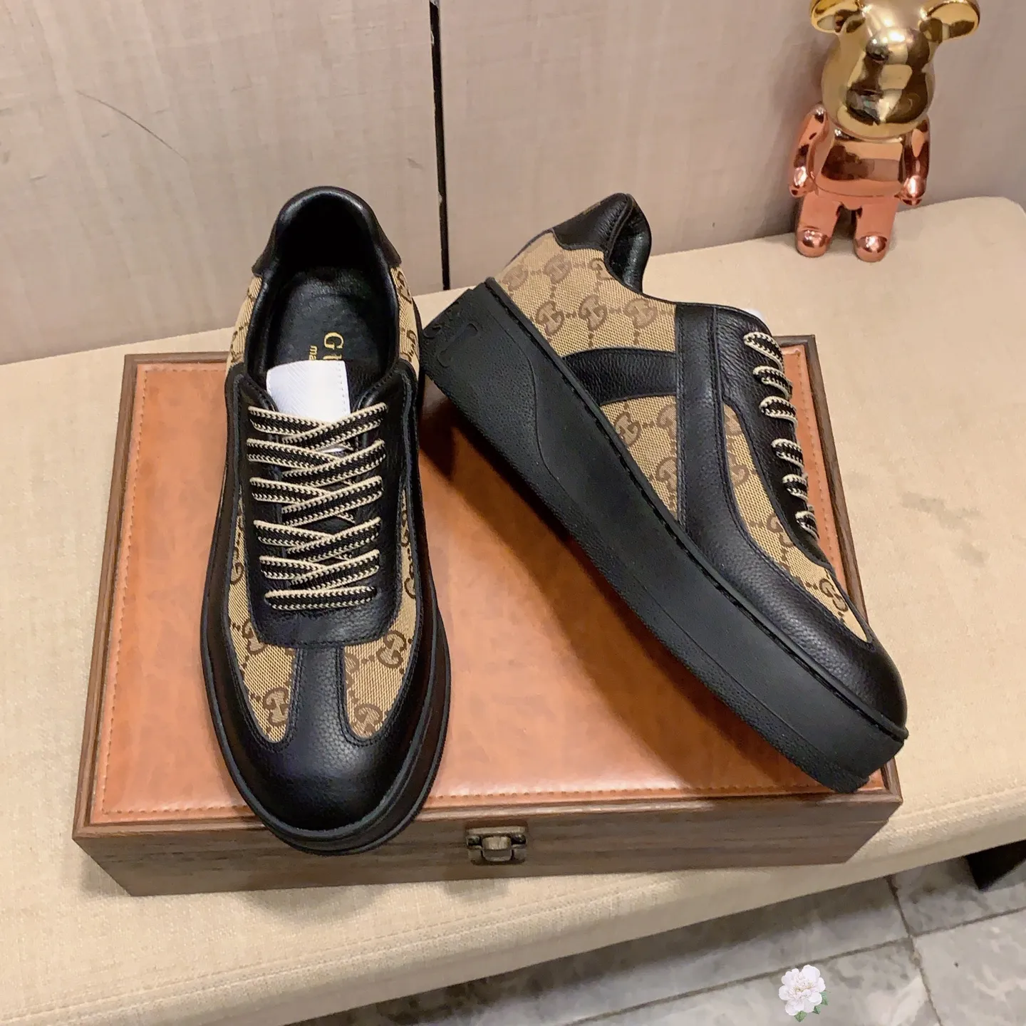 Men's men's shoes💰420💰💰🎩🎩[Lightning][Lightning] "GUCCI*" The latest and most popular casual sports shoes, top brand [seduce] luxury ~ purchasing agent, top quality ~. [Strong] The upper is made of imported breathable cowhide with material ➕ breathable sheepskin feet (•) and fine workmanship. The original stylish and stylish soft rubber wear-resistant and non-slip outsole is light and comfortable on the feet. The real thing looks better when photographed in person. 012: code: 38-44, can be customized to 45, 3️⃣ colors are available